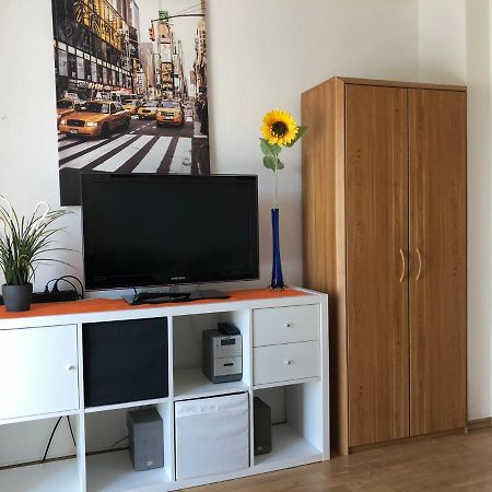 2 Zimmer Wohnung Mit Balkon - Naehe Messe Haar  Extérieur photo