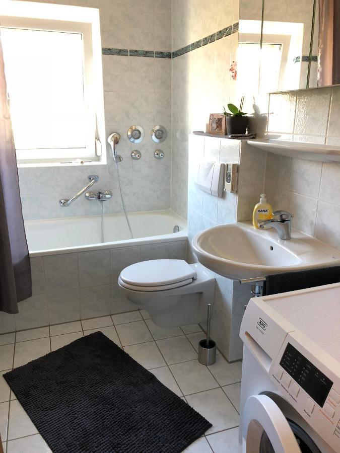 2 Zimmer Wohnung Mit Balkon - Naehe Messe Haar  Extérieur photo