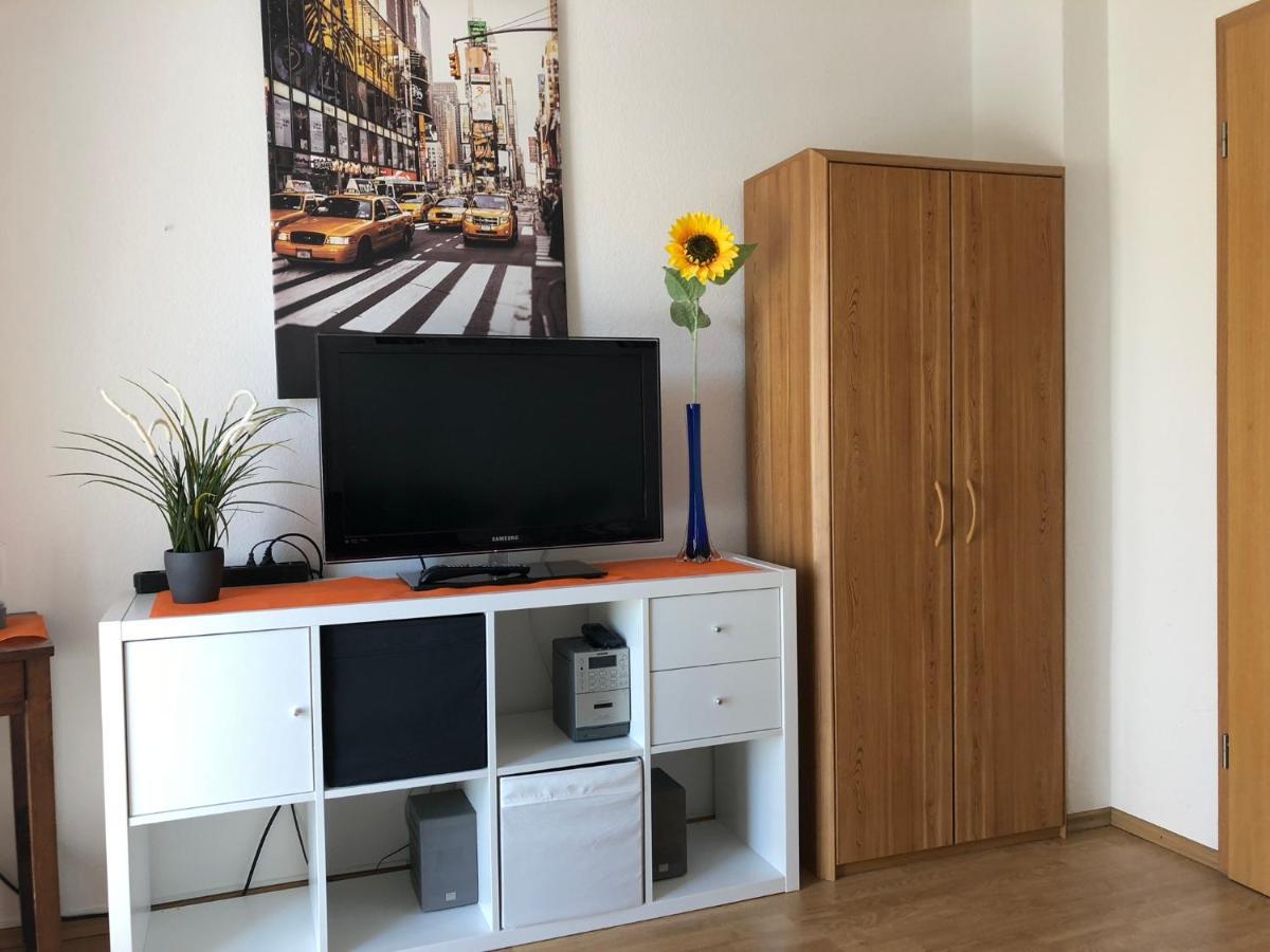 2 Zimmer Wohnung Mit Balkon - Naehe Messe Haar  Extérieur photo